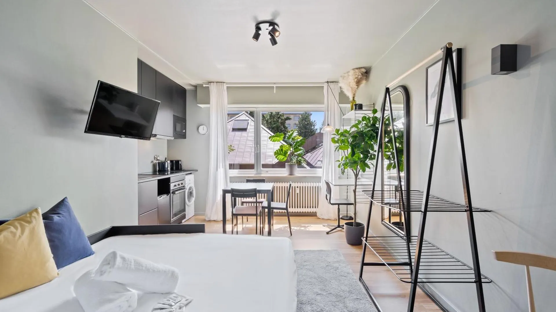 Modern Studio In The Heart Of Lucembursko