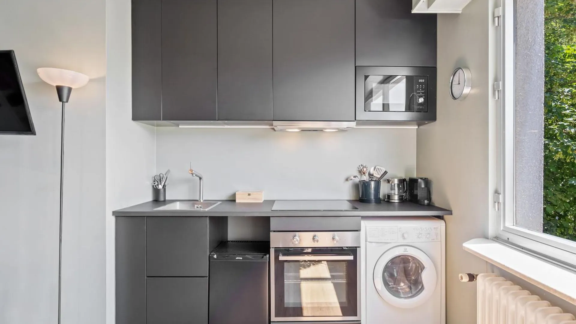 Modern Studio In The Heart Of Luxembourg By Lejlighed