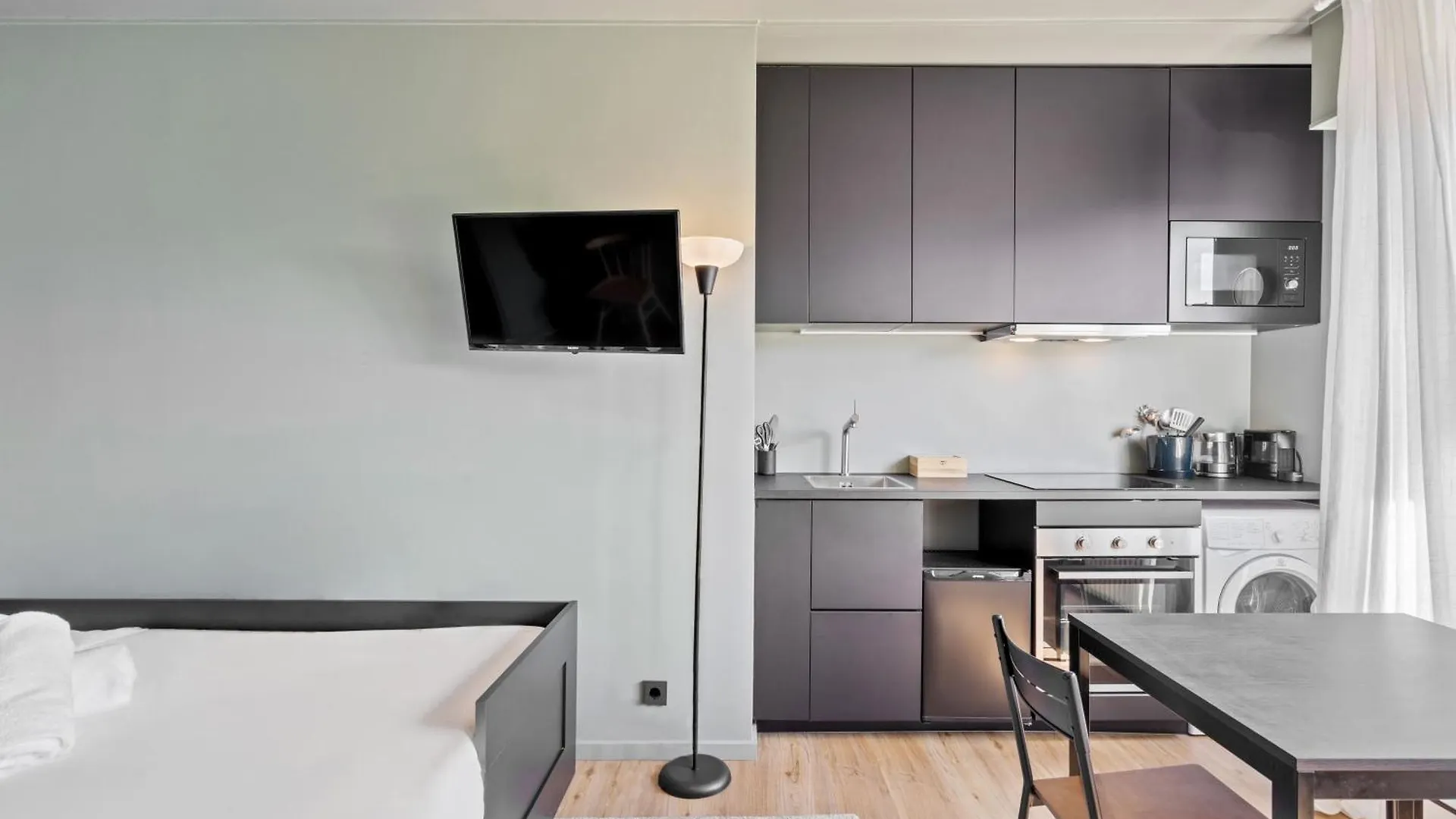 Modern Studio In The Heart Of Luxembourg By Lejlighed